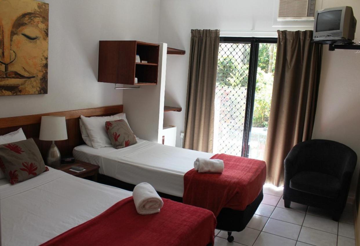 Twin Single Suite